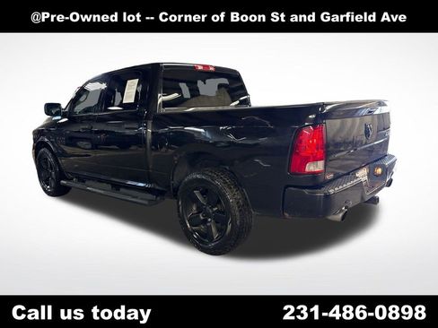 Used 2016 RAM 1500 Express w/ Black Ram 1500 Express Group AWD/4WD image 3