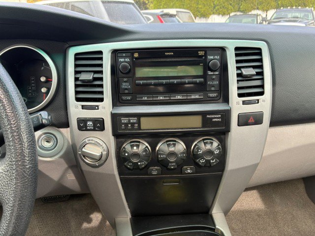 Used 2007 Toyota 4Runner SR5 AWD/4WD image 21
