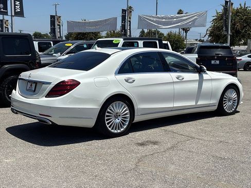 Used 2020 Mercedes-Benz S 560 Sedan image 4