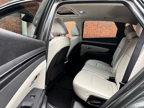 Used 2023 Hyundai Tucson SEL FWD image 6