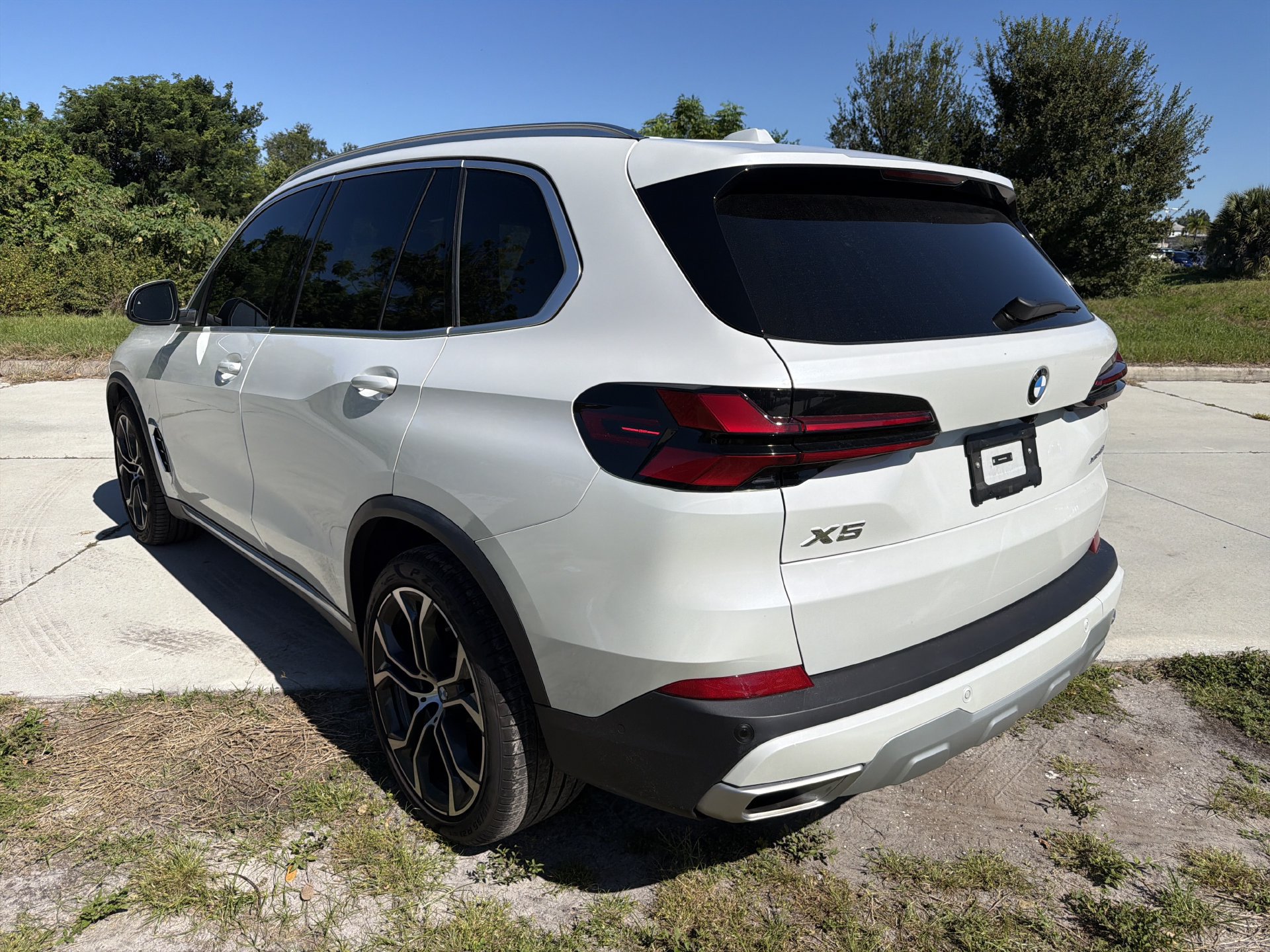 Used 2025 BMW X5 xDrive40i AWD/4WD image 6