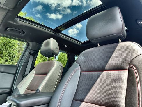 Used 2023 Chevrolet Blazer RS FWD image 19