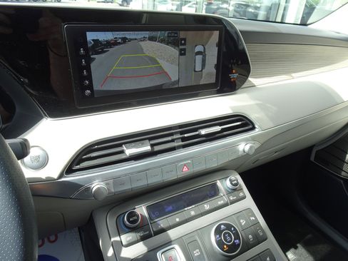 Used 2021 Hyundai Palisade Calligraphy image 23