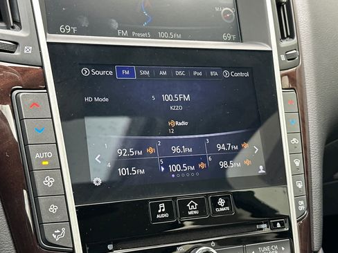 Used 2014 INFINITI Q50 Premium w/ Deluxe Technology Package image 19