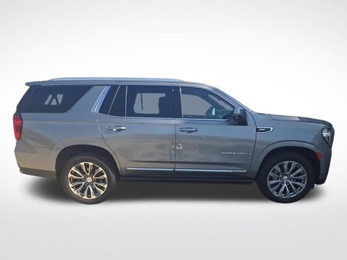 Used 2023 GMC Yukon Denali AWD/4WD image 12