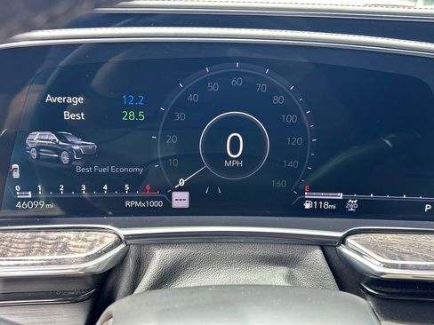 Certified 2021 Cadillac Escalade Premium Luxury image 28