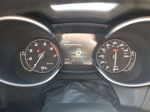 Used 2019 Alfa Romeo Stelvio AWD image 27