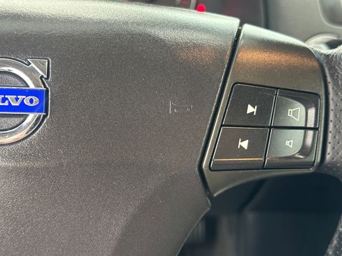 Used 2007 Volvo C70 T5 image 19