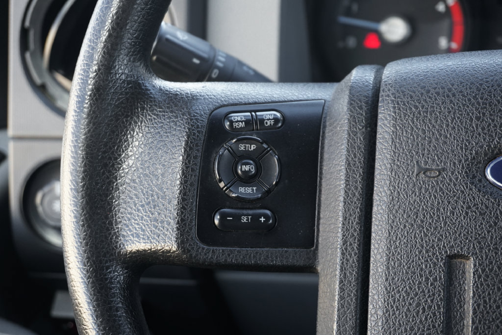 Used 2016 Ford F650 2WD Crew Cab Super Duty image 31