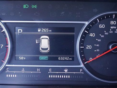 Used 2023 Kia Sorento LX image 21