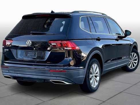 Used 2019 Volkswagen Tiguan SE w/ Panoramic Sunroof Package image 9