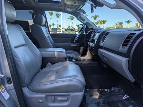 Used 2019 Toyota Sequoia SR5 image 20