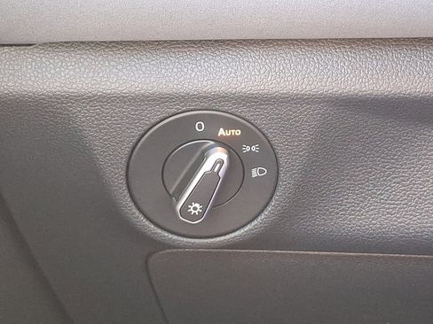 New 2026 Volkswagen Jetta SE image 16