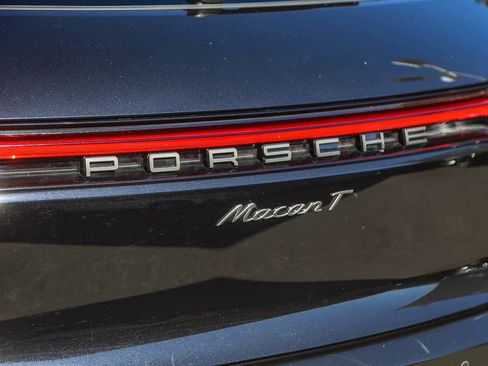 Used 2024 Porsche Macan Turbo image 7