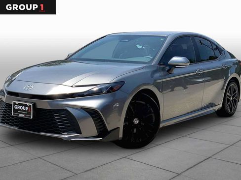 Used 2025 Toyota Camry SE w/ Multimedia Upgrade Package FWD image 1