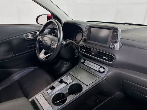 Used 2021 Hyundai Kona Limited FWD image 29