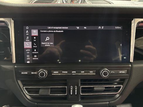 Used 2021 Porsche Macan image 80