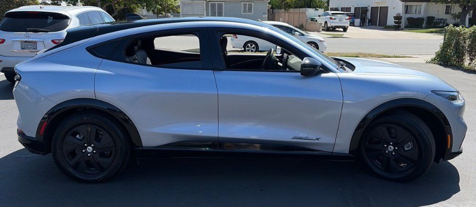 Used 2022 Ford Mustang Mach-E California Route 1 RWD image 3