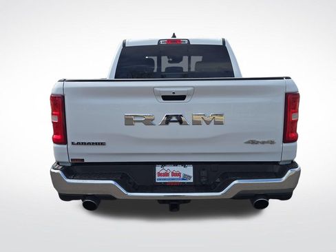 Used 2025 RAM 1500 Laramie AWD/4WD image 4