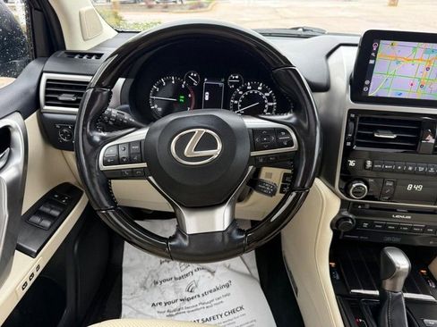 Used 2022 Lexus GX 460 Luxury w/ Accessory Package AWD/4WD image 14