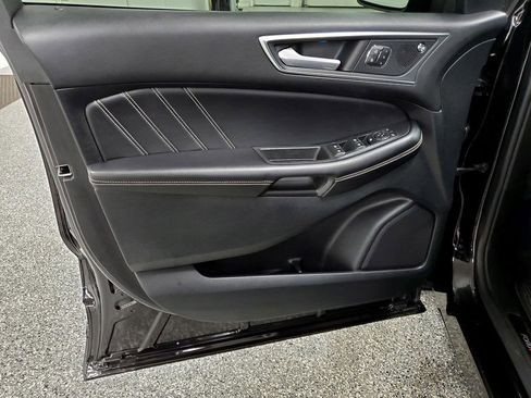 Used 2022 Ford Edge ST w/ Equipment Group 401A image 12