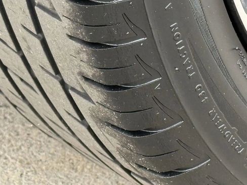 Used 2021 Hyundai Venue SEL w/ Premium Package image 13