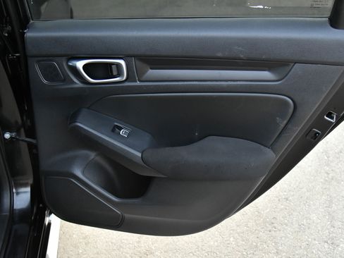 Used 2023 Honda Civic Sport image 37