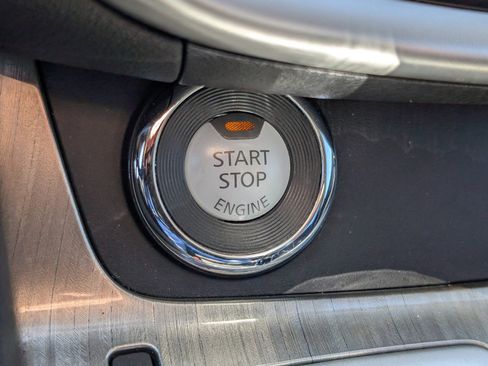 Used 2018 Nissan Murano SV AWD/4WD image 24