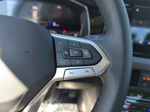 New 2026 Volkswagen Jetta SE image 38