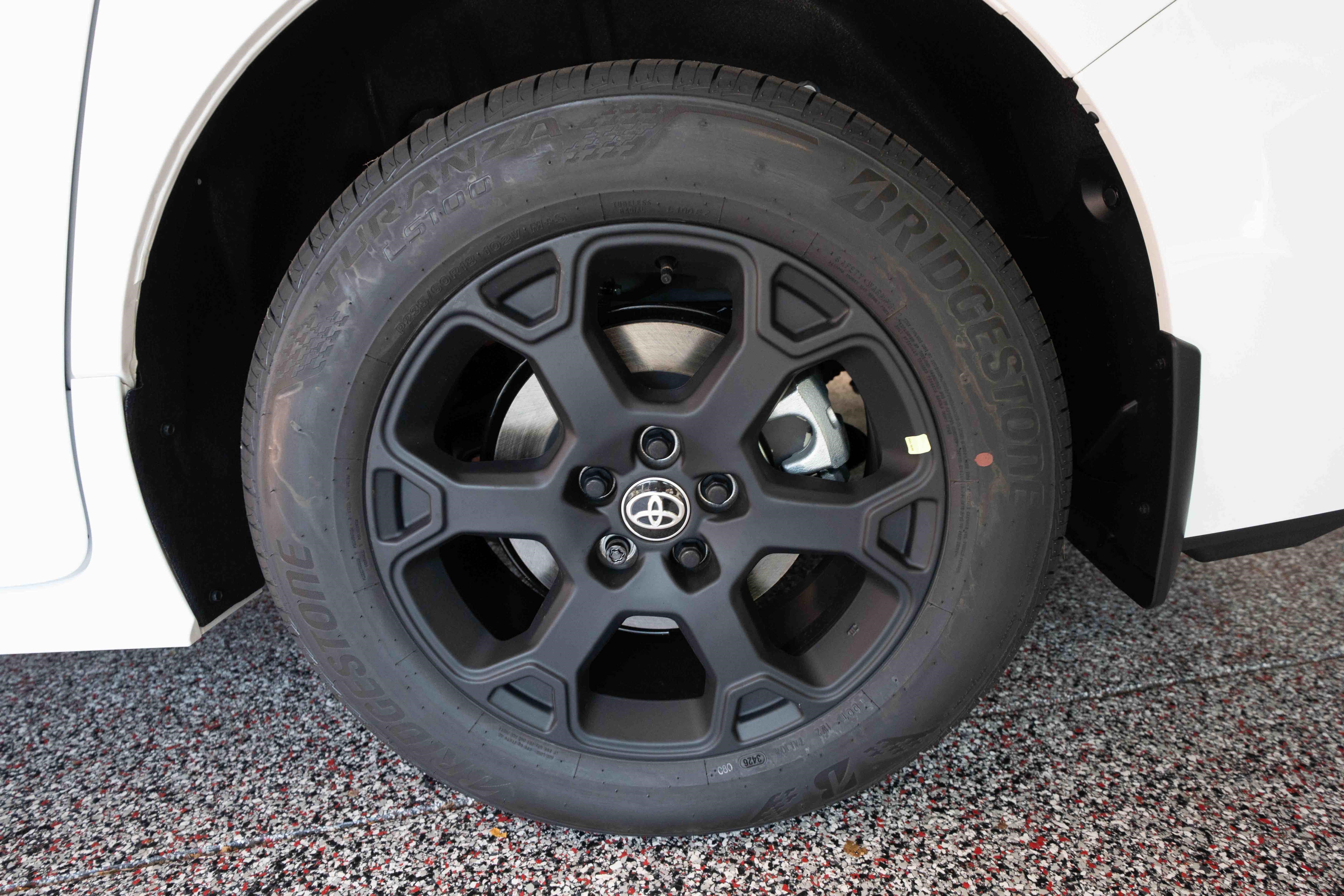 New 2026 Toyota Sienna XLE Woodland Edition AWD/4WD image 30