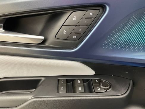 New 2026 Chevrolet Equinox EV LT w/ Convenience Package II FWD image 11
