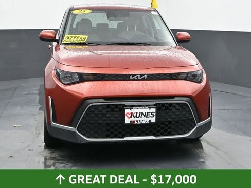 Used 2025 Kia Soul LX w/ LX Technology Package FWD image 5