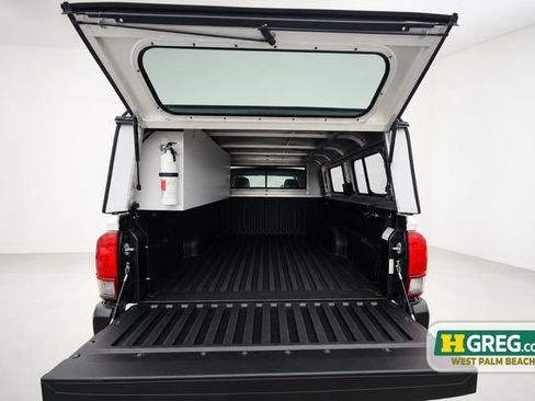 Used 2021 Toyota Tacoma SR RWD image 18