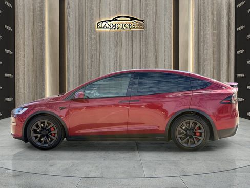 Used 2025 Tesla Model X Plaid image 5