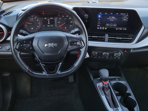 Used 2024 Chevrolet Trax RS image 30