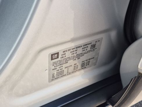 Used 2018 Buick Encore Essence FWD image 35