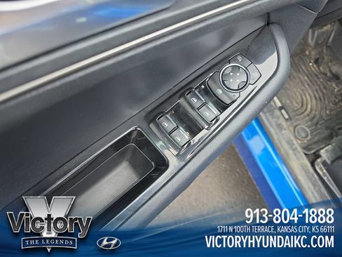 Used 2018 Ford Edge SEL w/ Equipment Group 201A AWD/4WD image 11