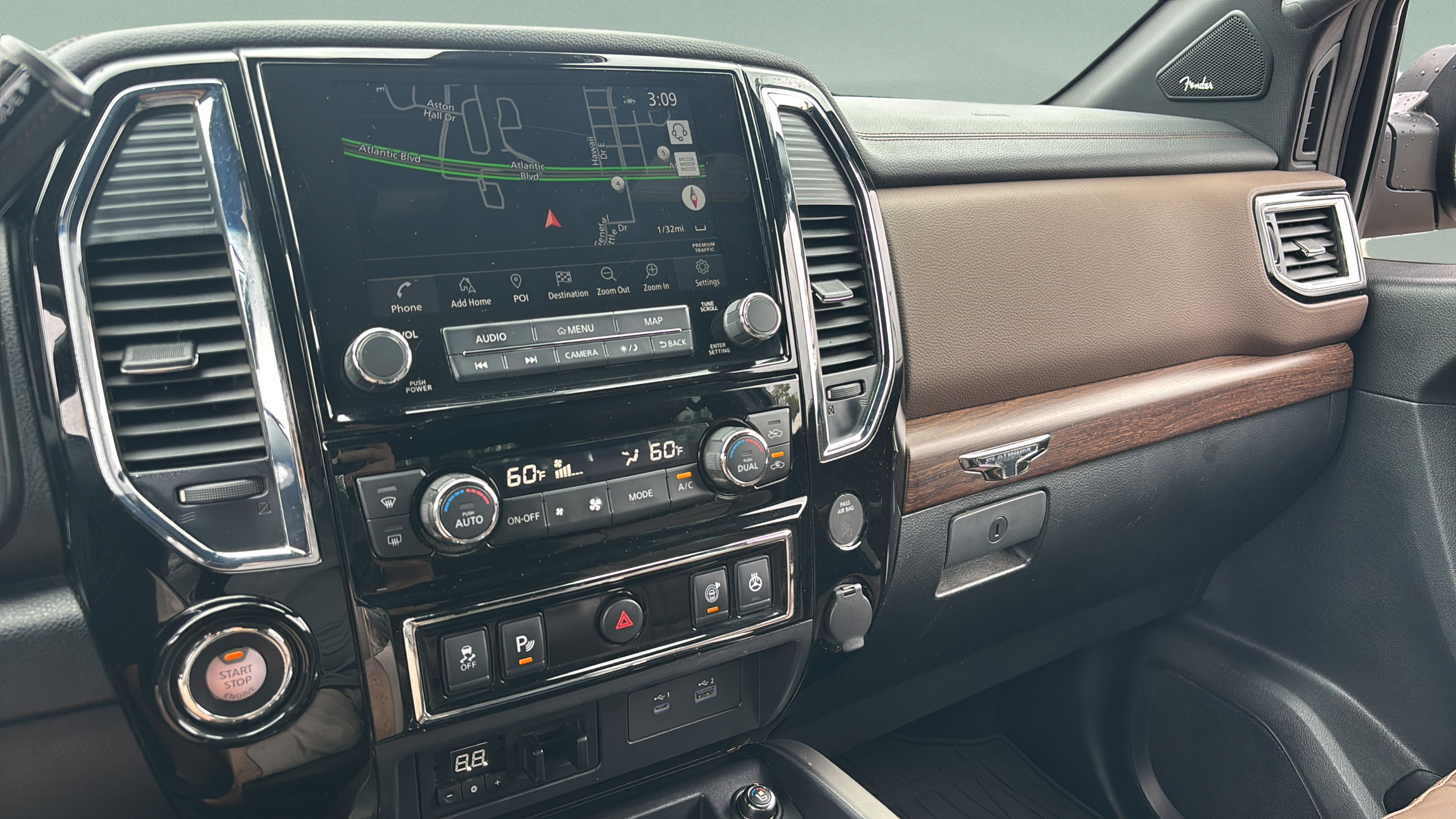 Used 2021 Nissan Titan Platinum Reserve RWD image 31
