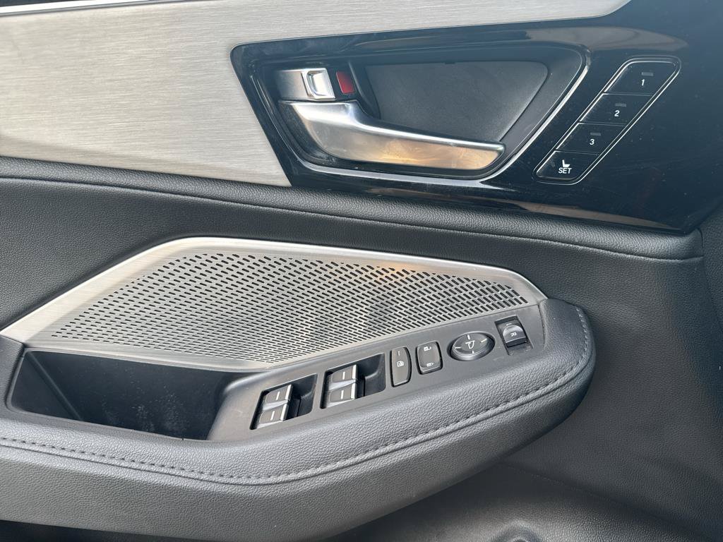 Certified 2024 Acura MDX SH-AWD image 23