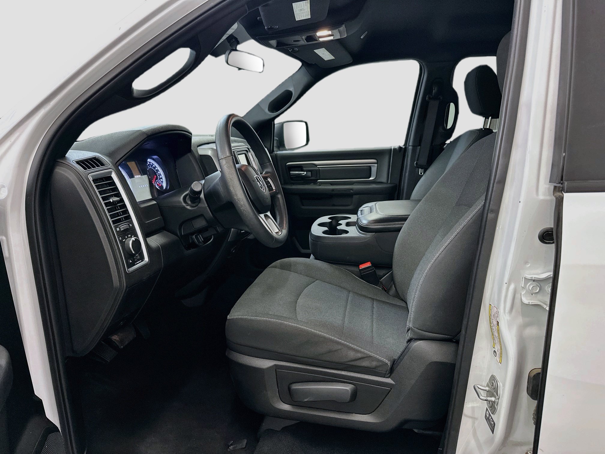 Used 2024 RAM 1500 Warlock AWD/4WD image 13