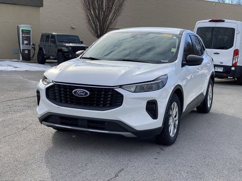 Used 2024 Ford Escape Active image 3