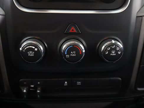 Used 2018 RAM 2500 Tradesman image 40