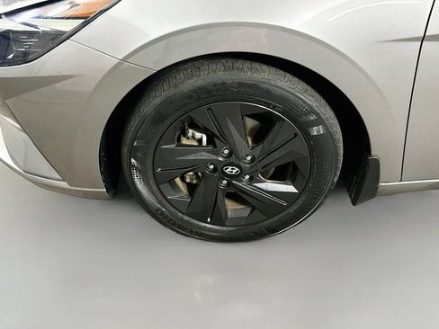 Used 2023 Hyundai Elantra SEL FWD image 8