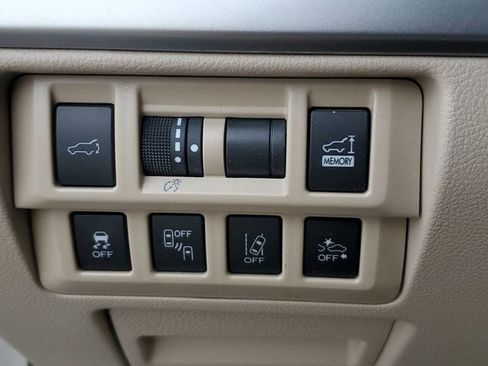 Used 2019 Subaru Outback 2.5i Premium image 34