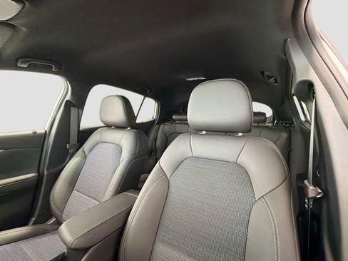 New 2026 Buick Envista Preferred FWD image 19
