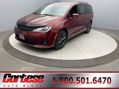 Used 2020 Chrysler Pacifica Touring-L w/ S Appearance Package