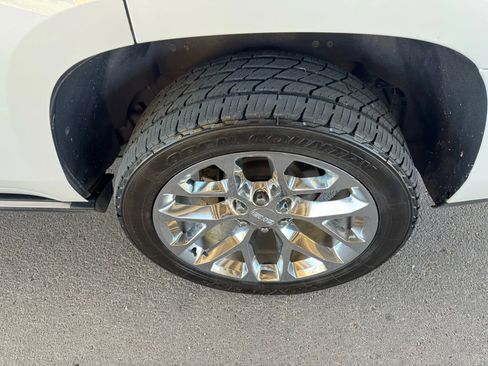 Used 2019 GMC Yukon Denali w/ Denali Ultimate Package image 35