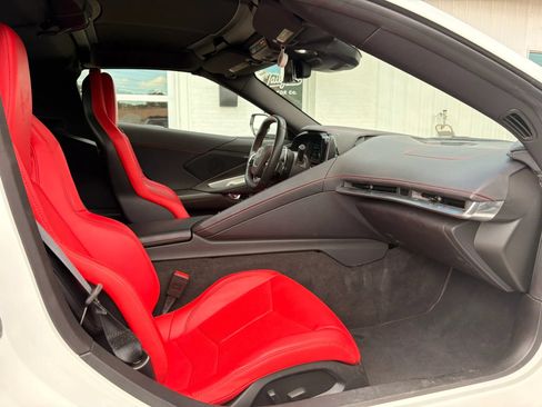 Used 2025 Chevrolet Corvette Stingray Coupe RWD image 12