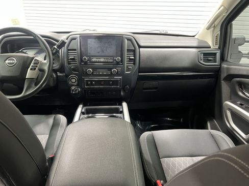 Used 2023 Nissan Titan SV w/ SV Convenience Package AWD/4WD image 20