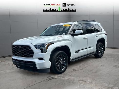 Certified 2025 Toyota Sequoia Platinum AWD/4WD image 1